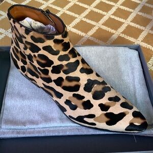 NIB Aquatalia Leopard Calf Hair Chelsea Boots, 10M